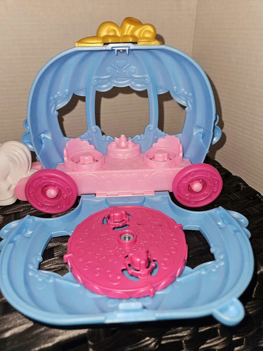 Fisher-Price Little People Blue and Pink Fairy Tale Carriage with White Horse